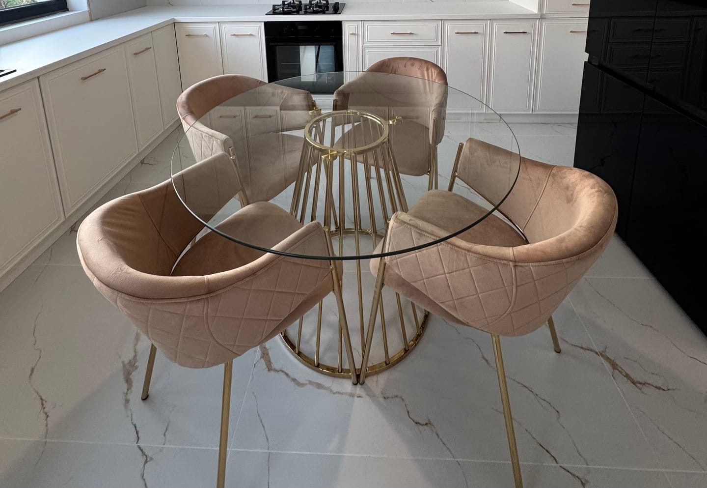 Customer photo review of Masa sticla rotunda bucatarie LIVERPOOL, transparent/auriu, 120x120x75 cm