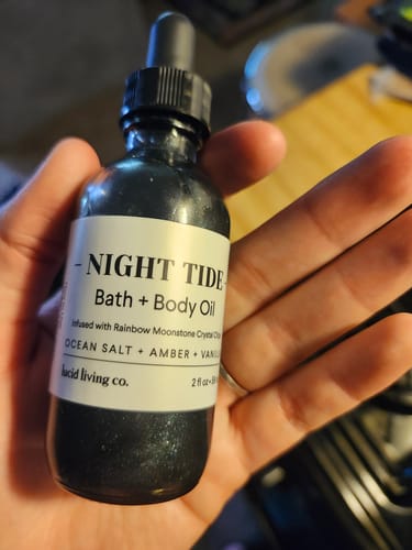 Customer photo review of Limited Edition Night Tide Body Oil