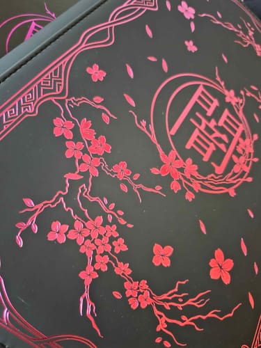Customer photo review of DARKNESS - 9-Pocket Trading Card Binder