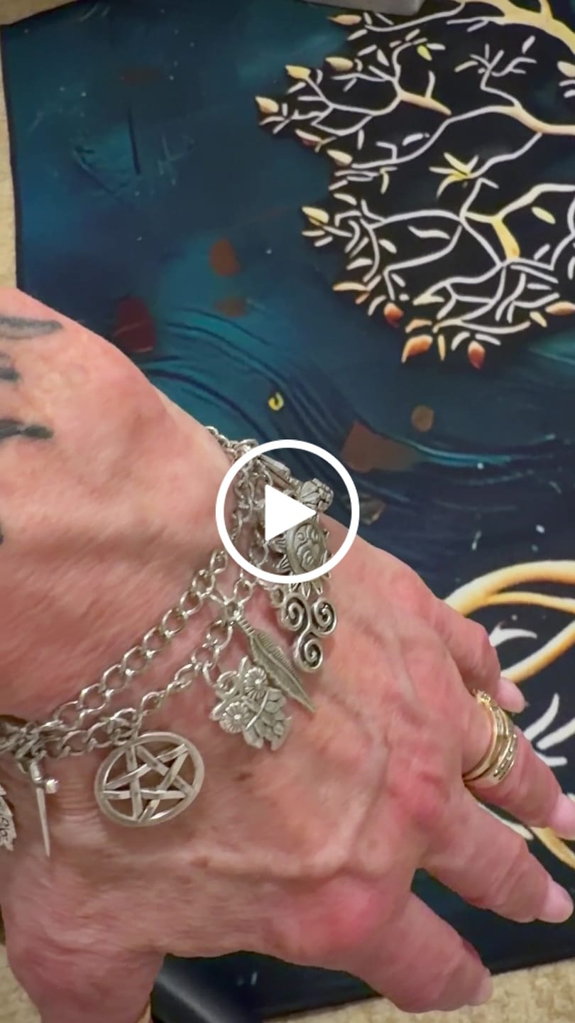 Customer video review of 🔥Limited Time 50% Off✨Vintage Witchy Charm Bracelet