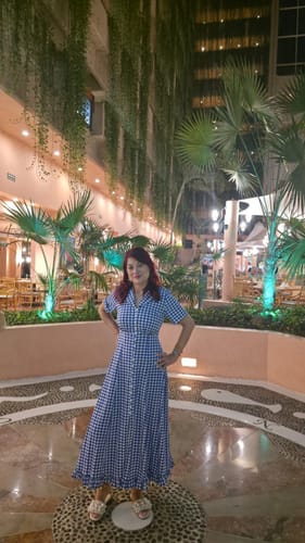 Customer photo review of Nora Notch-Lapel Short-Sleeve Blusa 723169