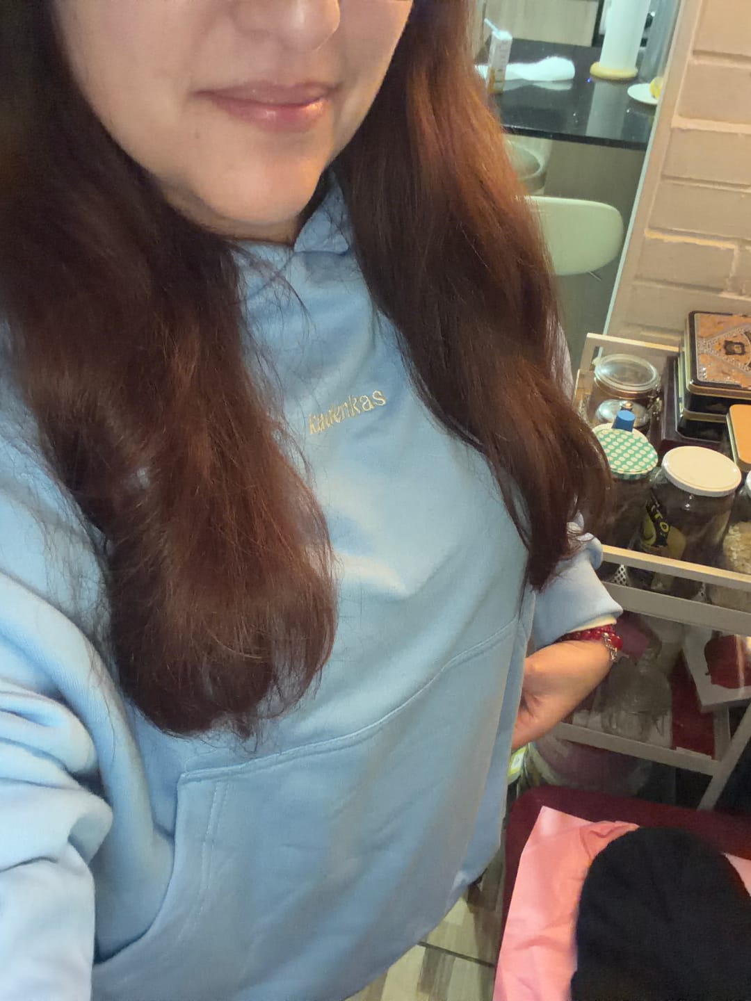 Customer photo review of POLERÓN HOODIE CELESTE - OVERSIZE CON GORRO LOGO Y ESPALDA BORDADO