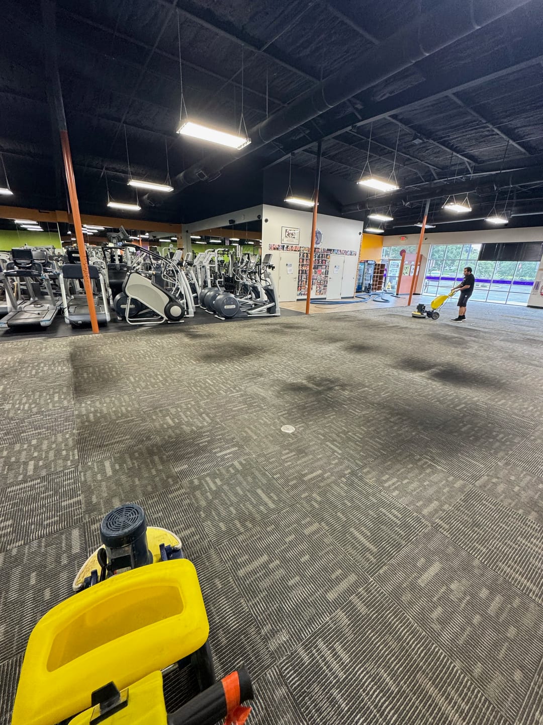 Customer photo review of FiberPlus MAX Carpet Cleaning Pads 8 inch (Case of 15) Commercial Carpet Cleaning Supplies (for 19" Cimex)
