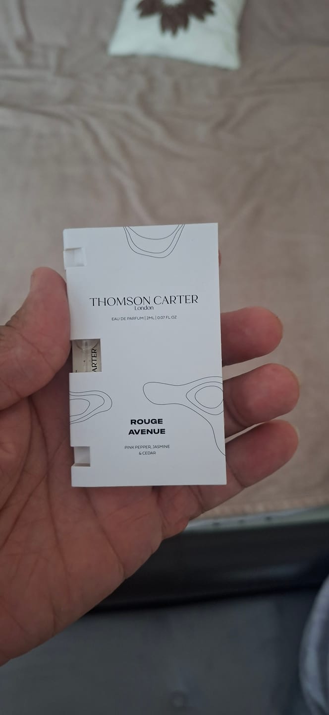 Customer photo review of Rouge Avenue | Eau de Parfum | 2ml