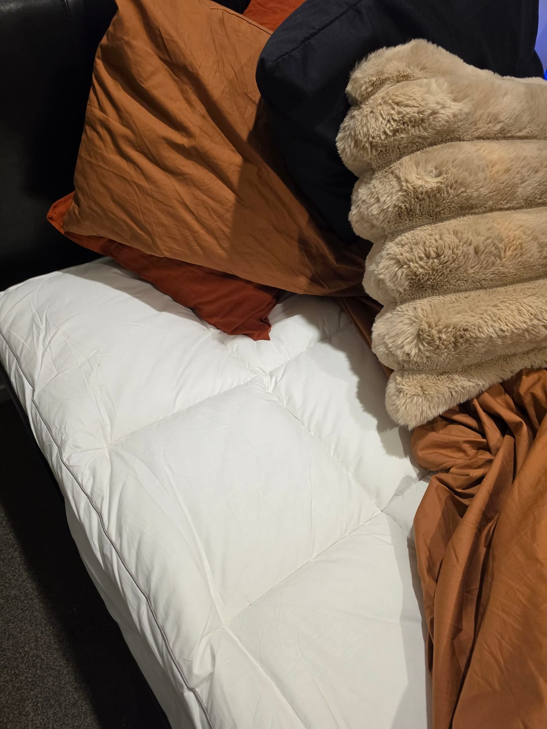 Customer photo review of Muscle Mat Luxury Mattress Topper