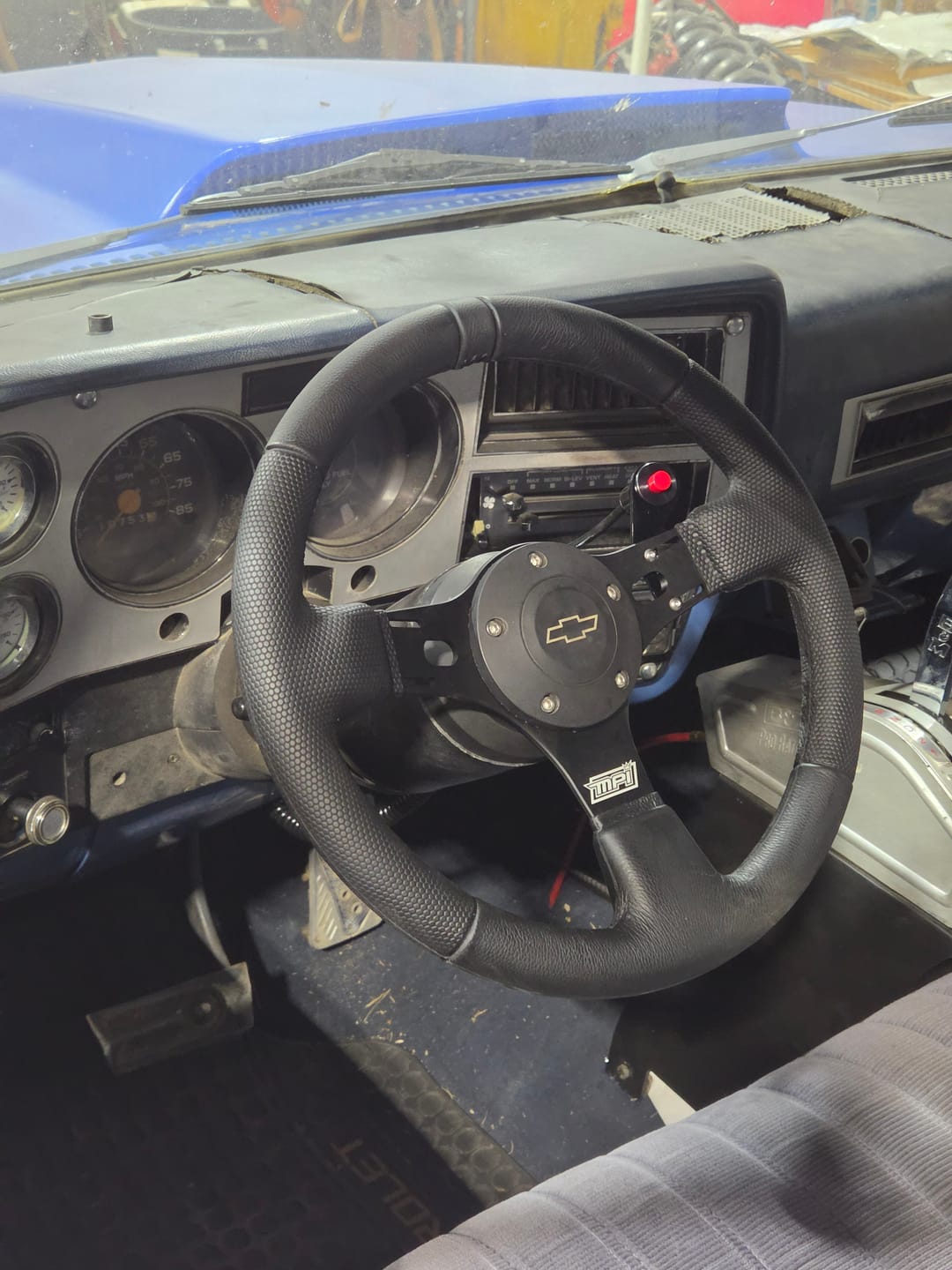 Customer photo review of Motion Raceworks Single Push Button Steering Wheel Bracket 15-00004