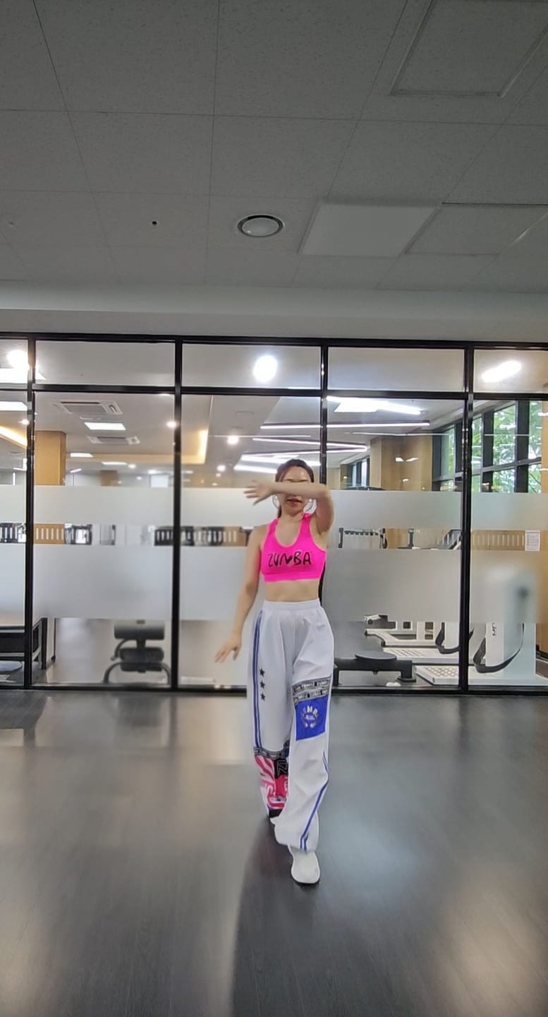 Customer photo review of Worldwide High Waisted Wide Leg Track Pants