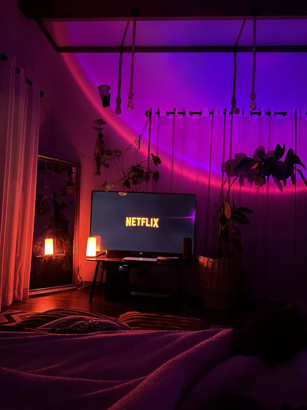 Customer photo review of RGB 16 Color Sunset Lamp
