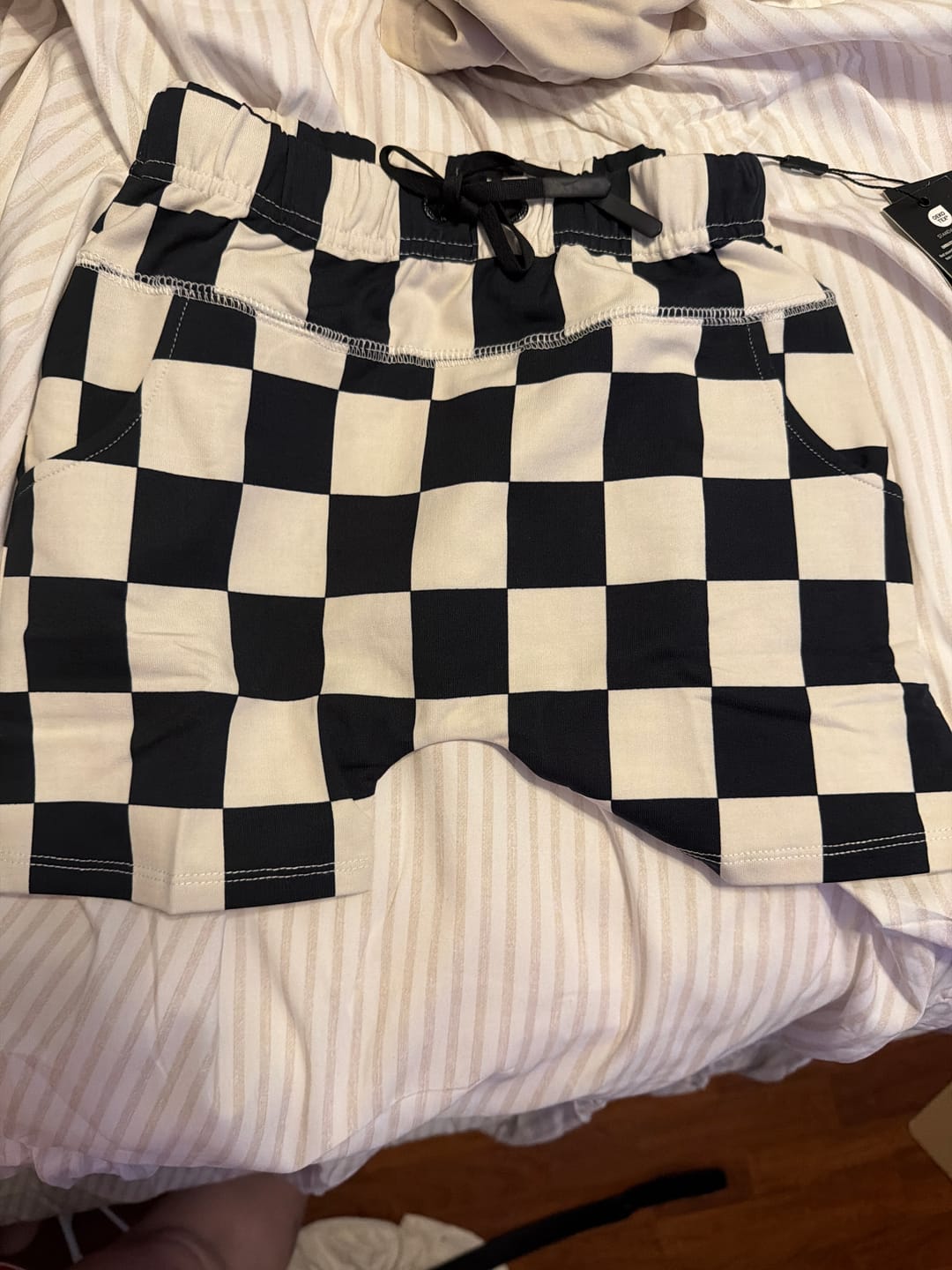 Customer photo review of Relaxed Fit Shorts in Venice