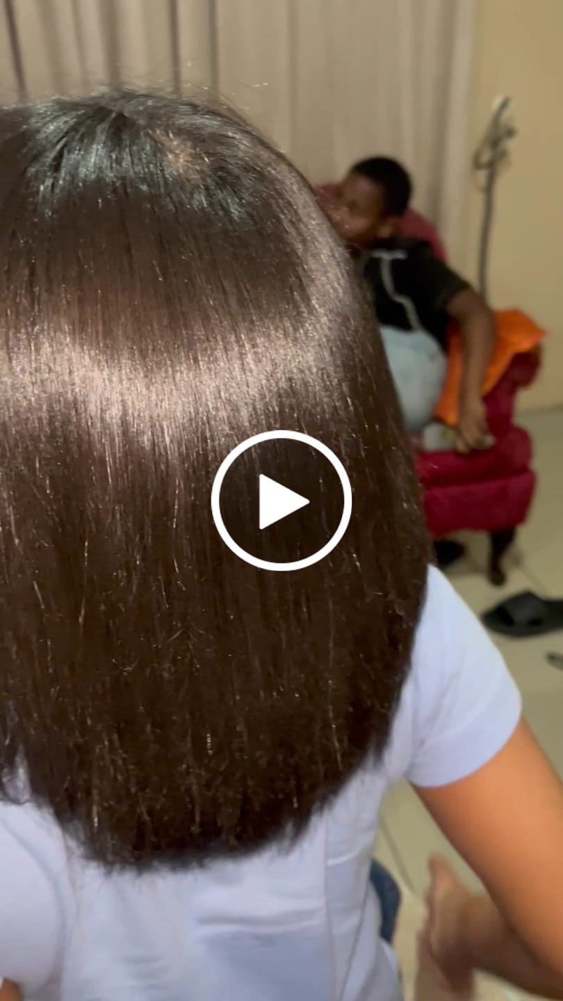 Customer video review of Silver Bullet Spike Mini Straightener Travel Size Dual Voltage Compact
