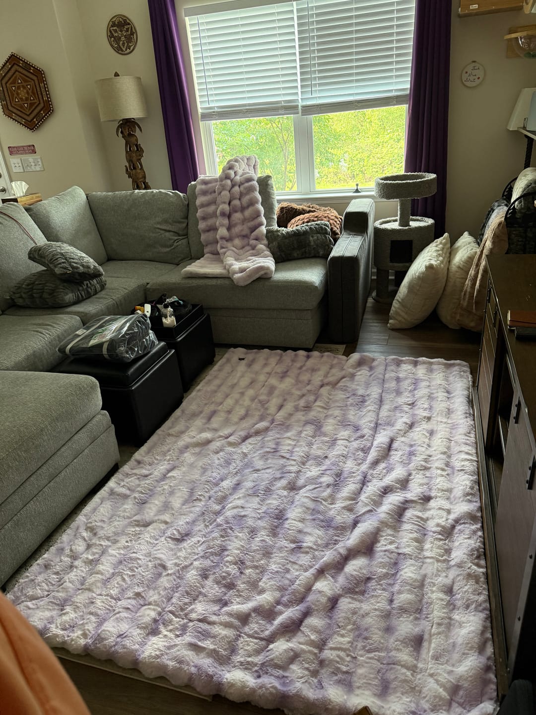 Customer photo review of Extreme Ultra Cloud Lilac Breeze Blanket