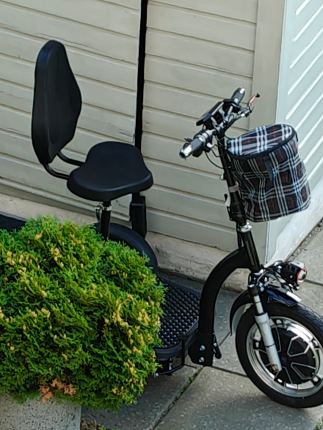Customer photo review of Scooter électrique à 3 roues 500w pour PMR et Séniors - Modèle Movo500