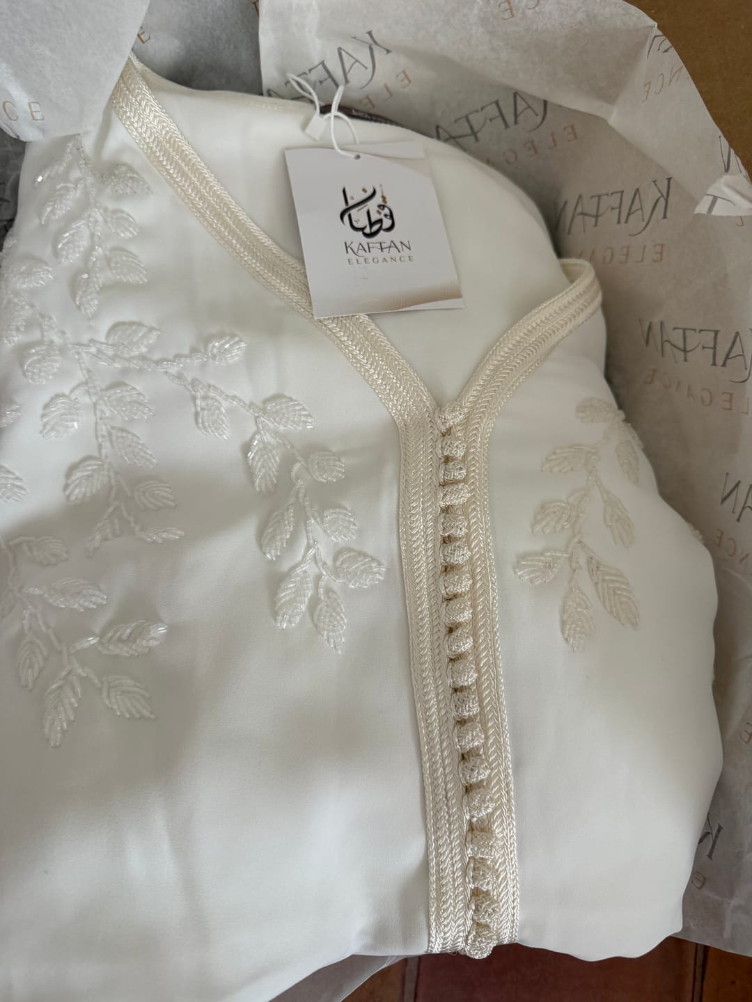 Customer photo review of Ghita White