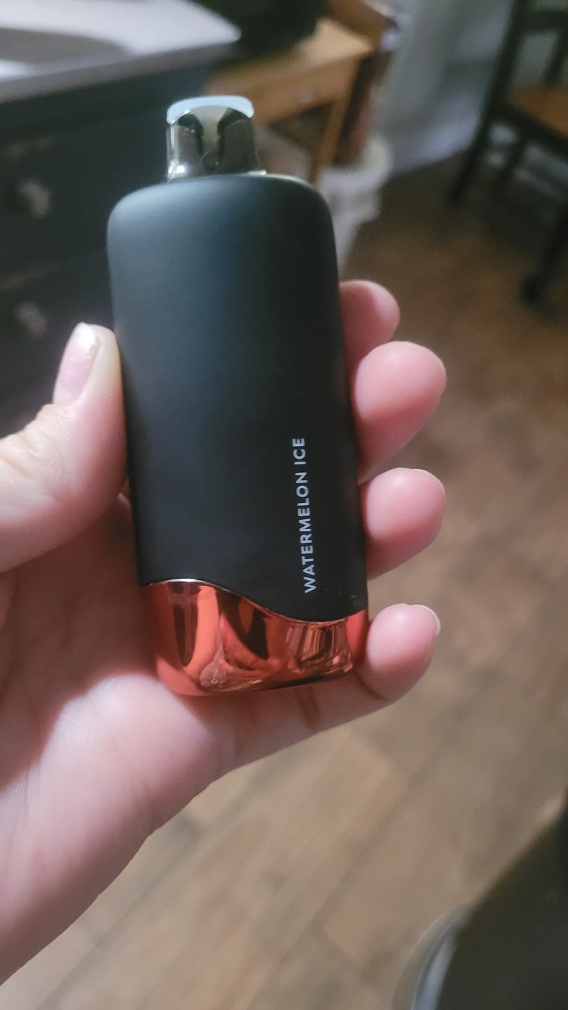 Customer photo review of Watermelon Ice CBD Vape