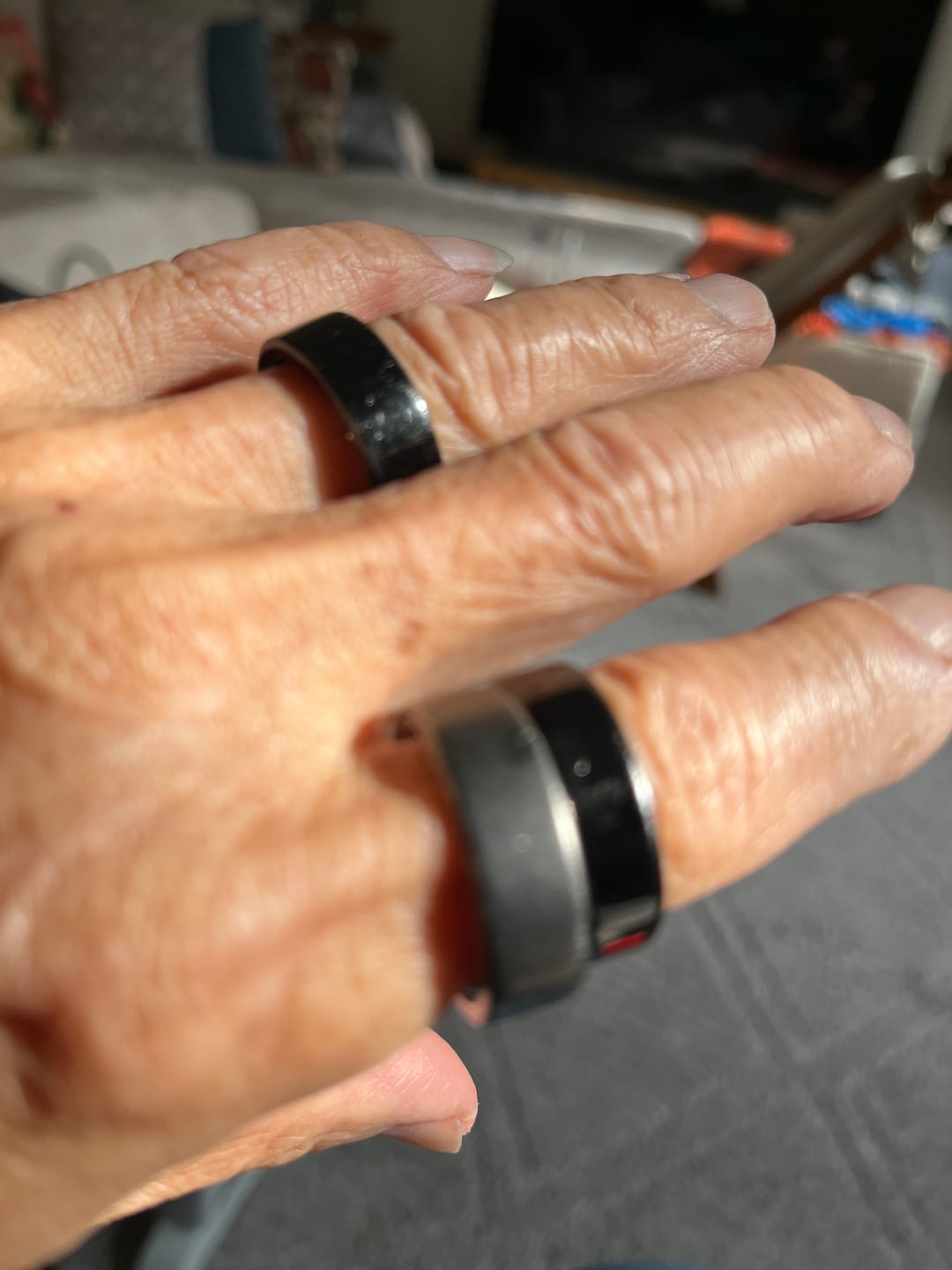 Customer photo review of Fitaos R05 Blood Sugar Blood Pressure Blood oxygen HRV Sleep Monitoring Waterproof Smart Ring