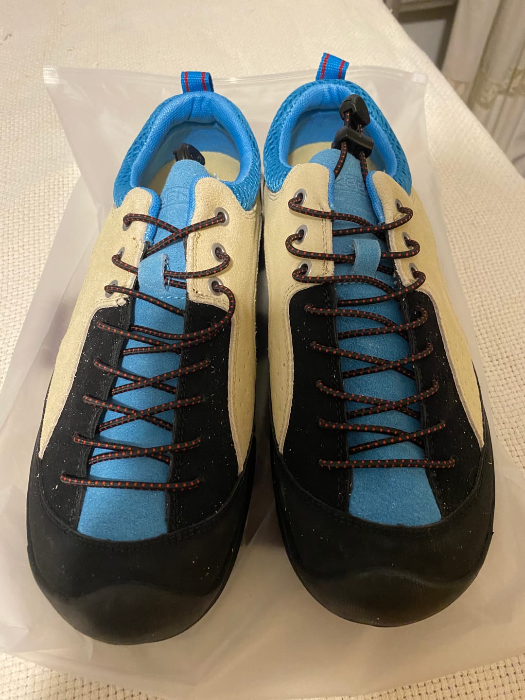 Customer photo review of Barefoot BareStep TrailFlex™ – Zapatillas Outdoor Impermeables y Antideslizantes