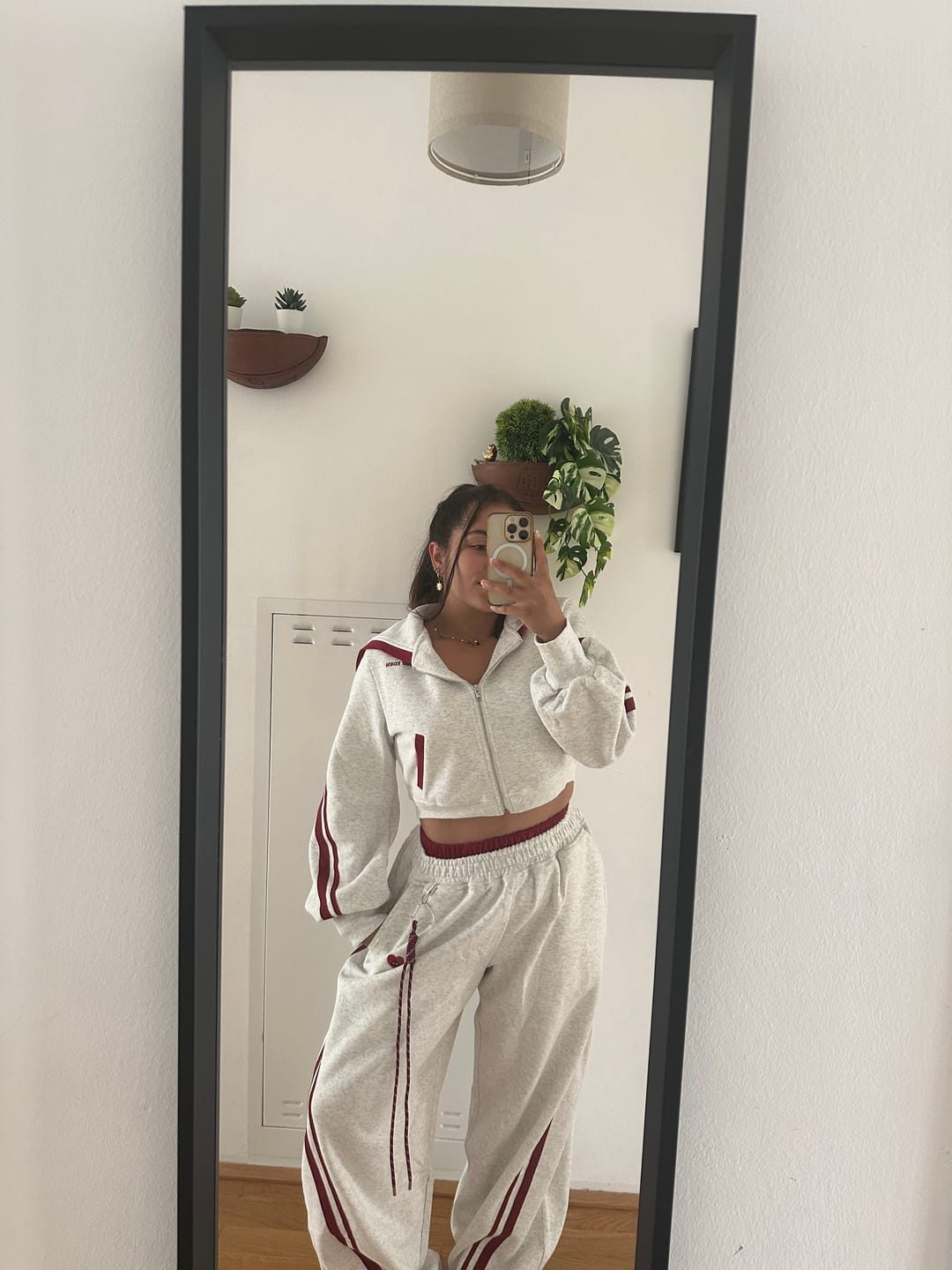 Customer photo review of Aelfric Eden Cropped Contrast Stripe Zip Up Hoodie