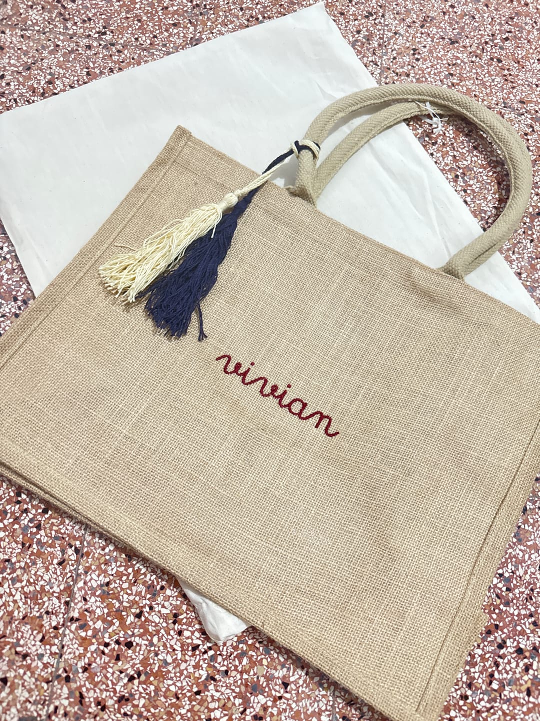 Customer photo review of Borsa Tote in Juta - Naturale