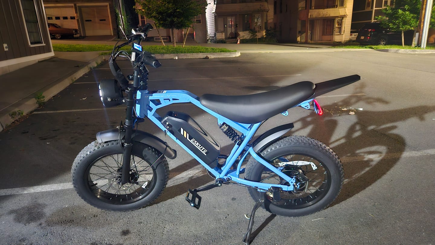 Customer photo review of Eskute® V200 20*4.0" Dirt Electric Bike for Kids&Teens