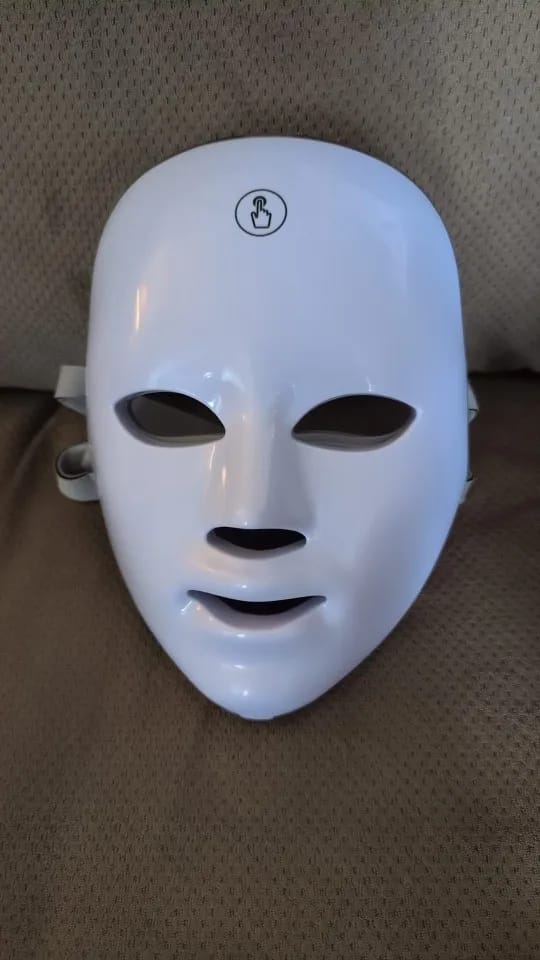 Customer photo review of Máscara facial LED