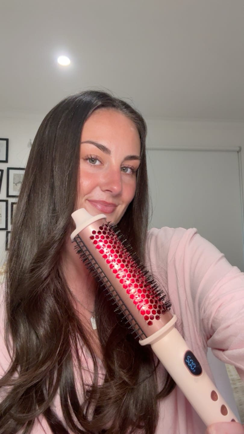Customer photo review of Malibee Infrared Blowout Brush (Limited Edition)