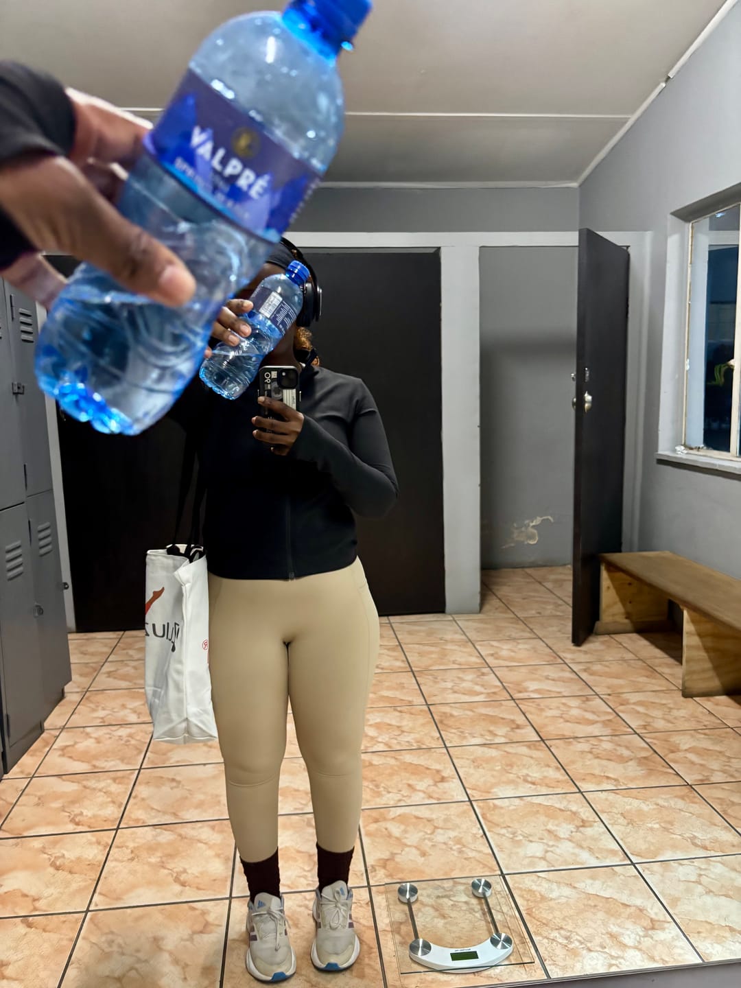 Customer photo review of High Waist Pocket Leggings