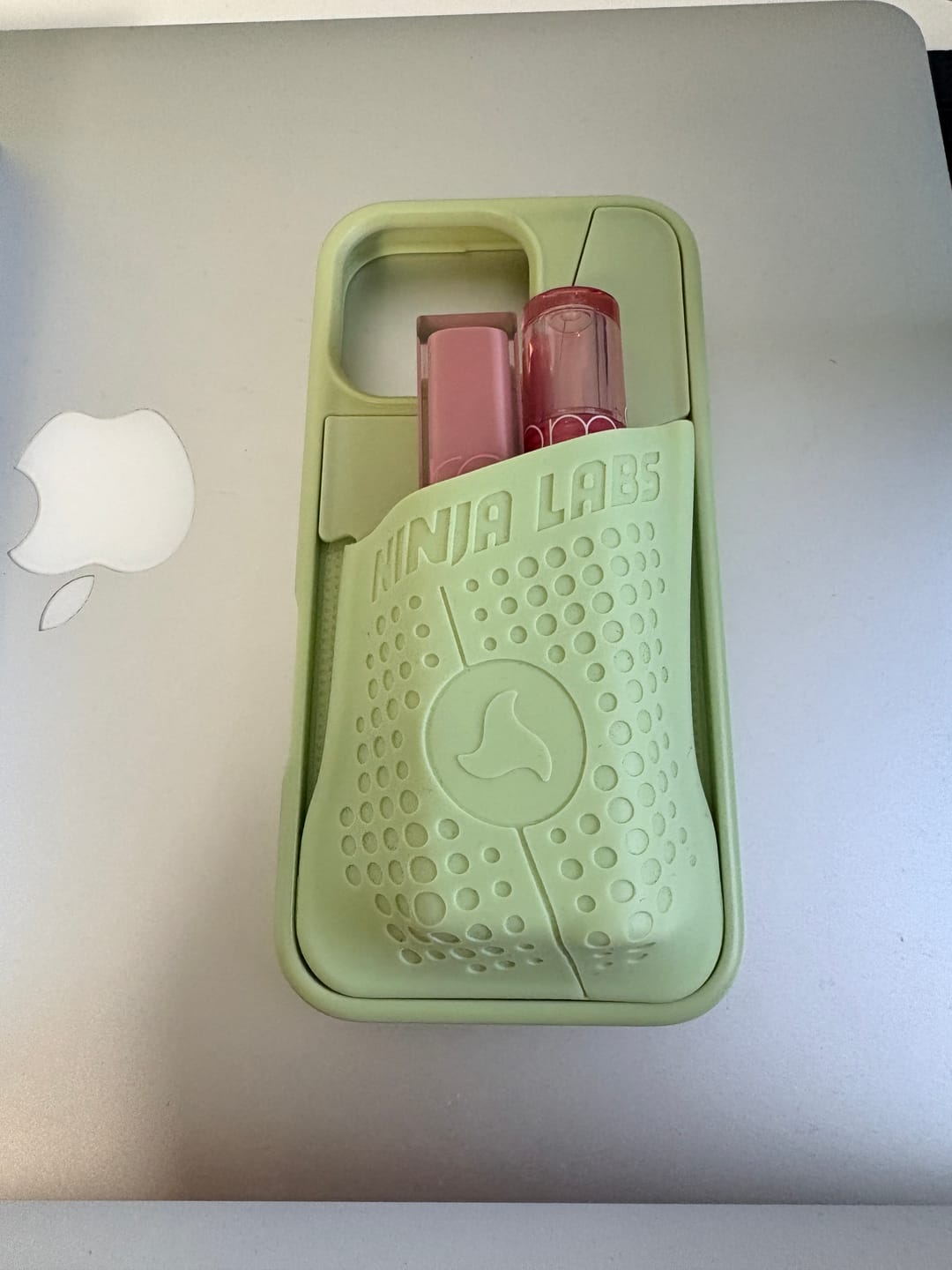 Customer photo review of Flex Pouch - iPhone 16