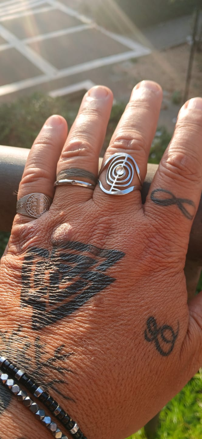 Customer photo review of Anello in Acciaio Inossidabile con Simbolo Choku Rei
