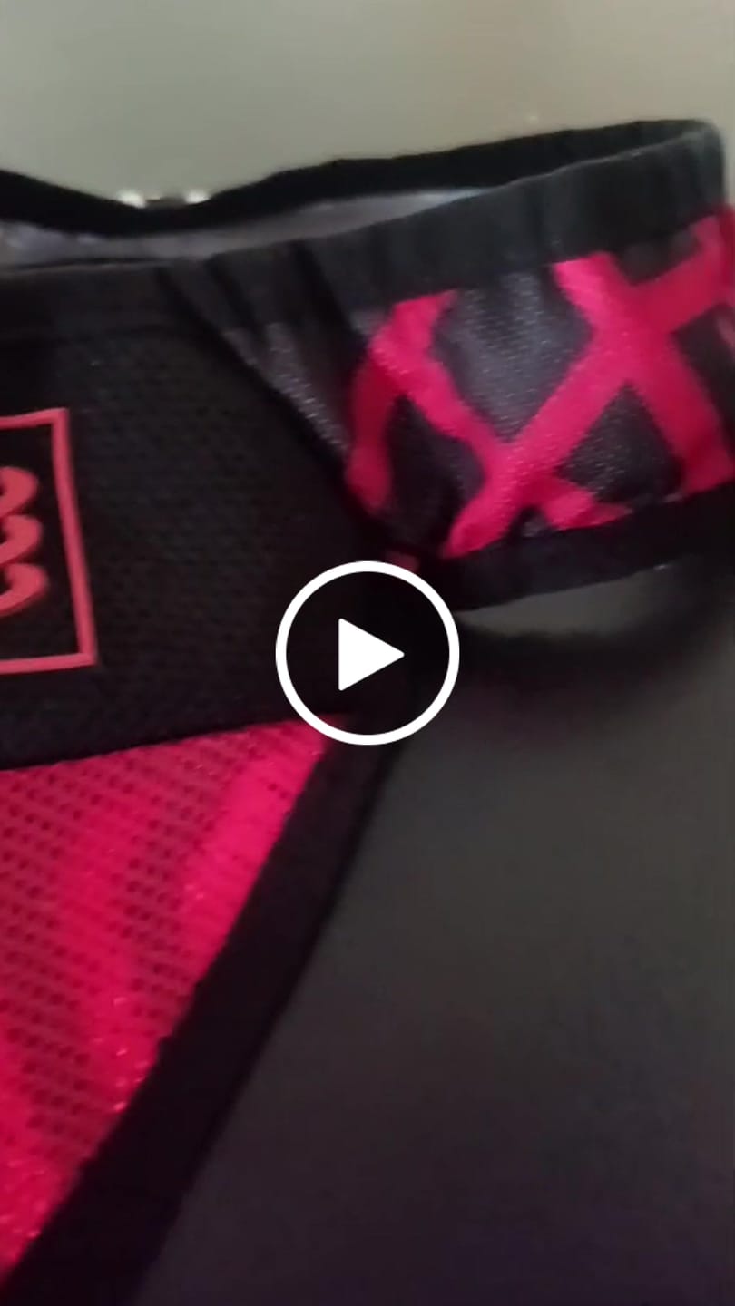 Customer video review of Compressport Visor Ultralight Spiderweb Red Black
