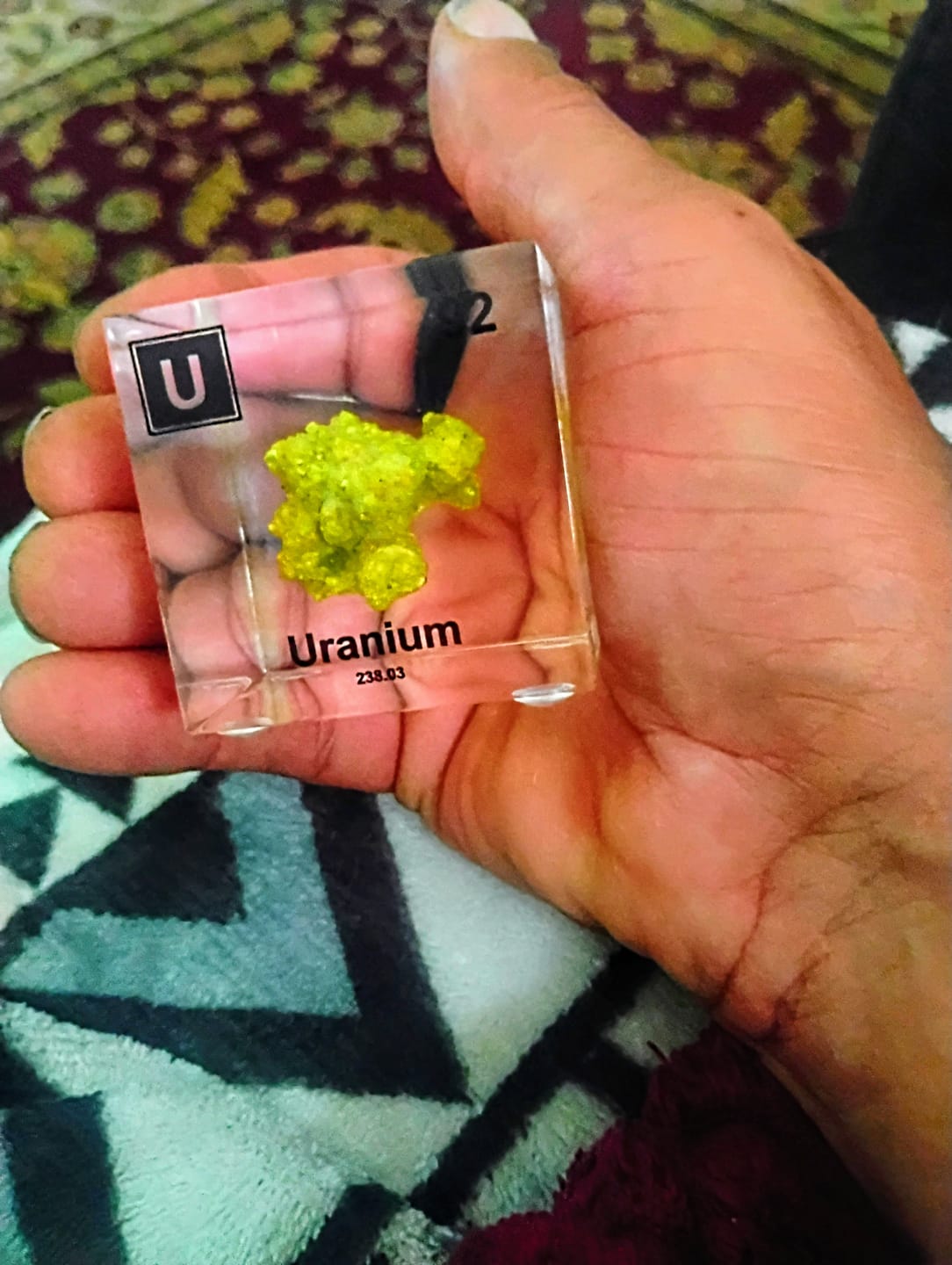 Customer photo review of Uranium Element Cube (2inch Autunite)
