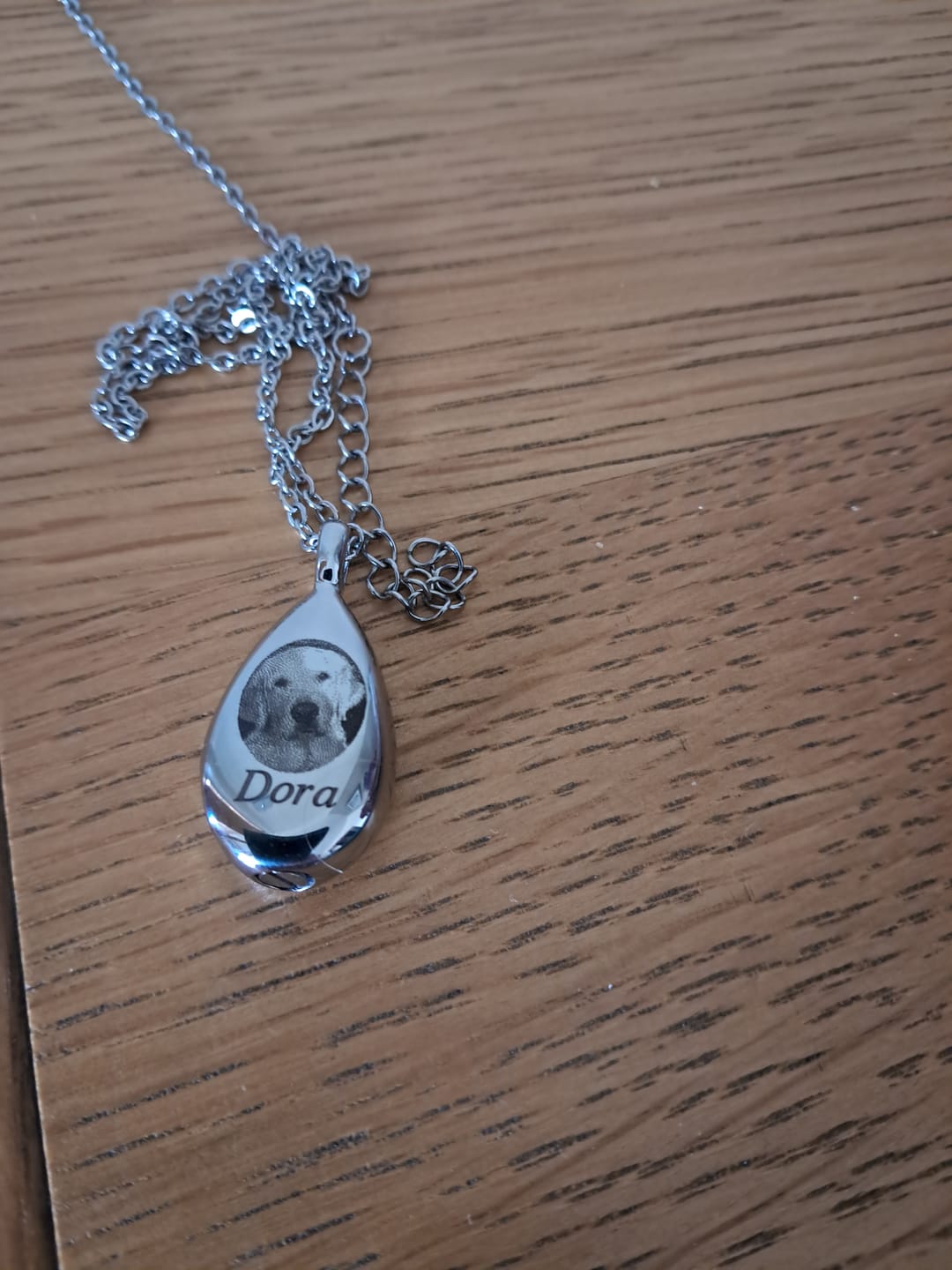 Customer photo review of Drop Cremation Urn Teardrop Shaped Necklace for Ashes-A035