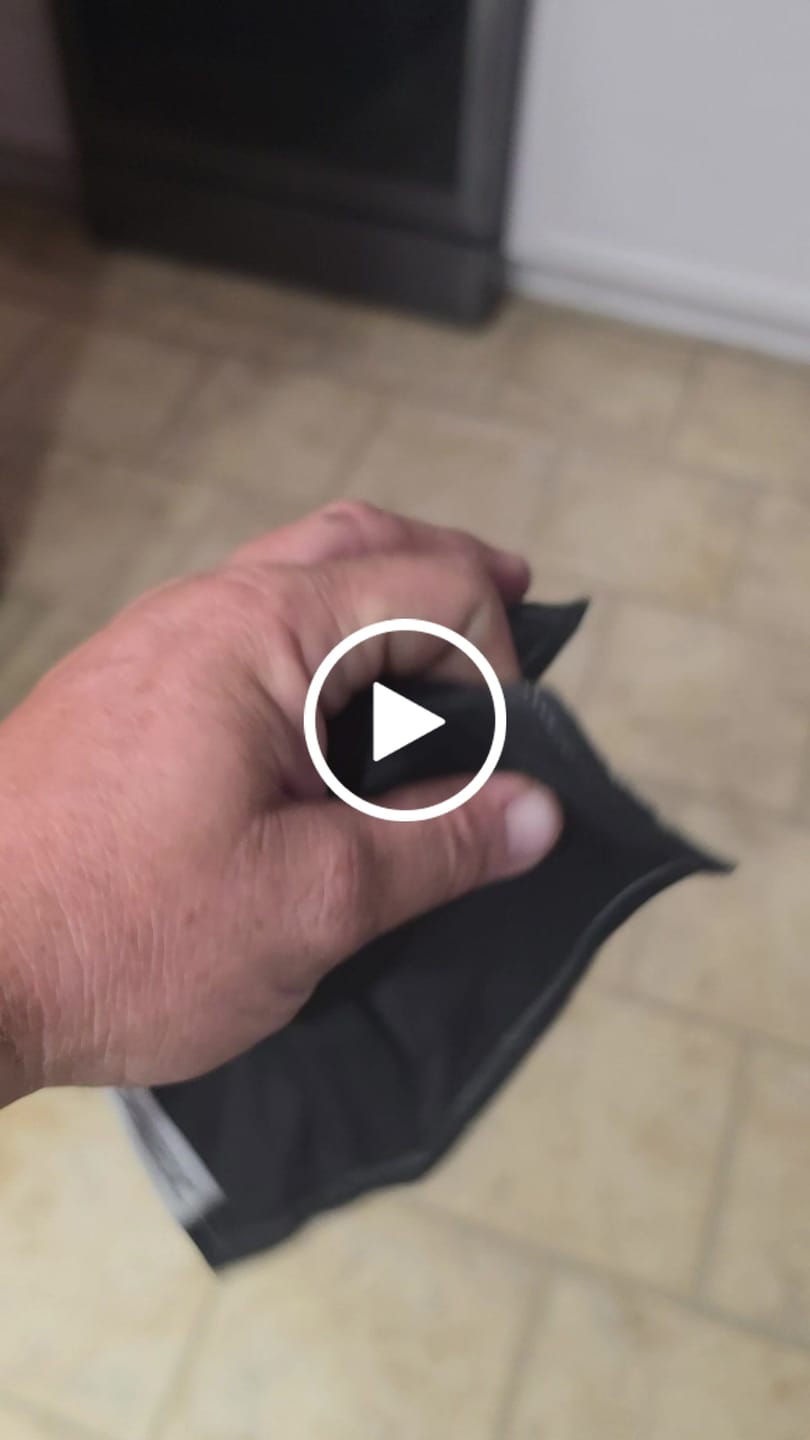 Customer video review of GondekEDC The Great American Knife Tour™ Hamilton Hank - Limited Edition - 7x7 – Cotton & Microfiber Handkerchief – Made in USA (Pre-Order