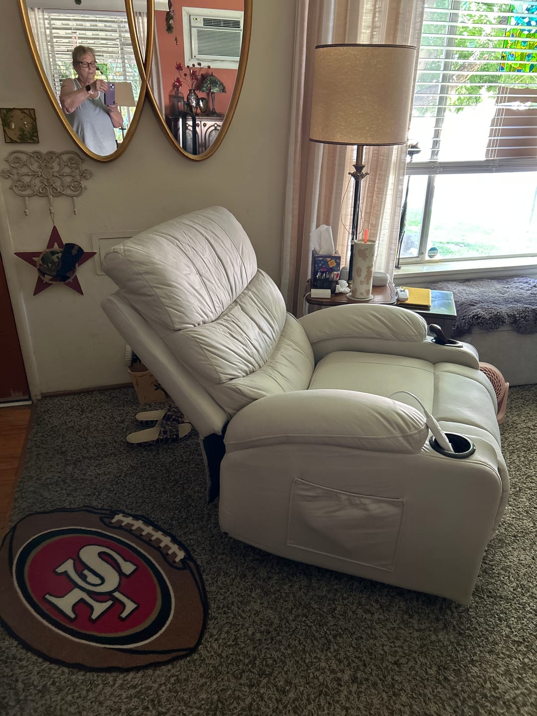 Customer photo review of Homrest Power Lift Recliner Chair for Elderly with Massage & Heat, Beige White