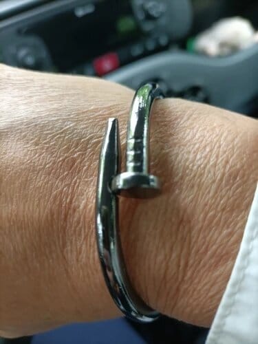 Customer photo review of ARIJ plain stamped pin bangle