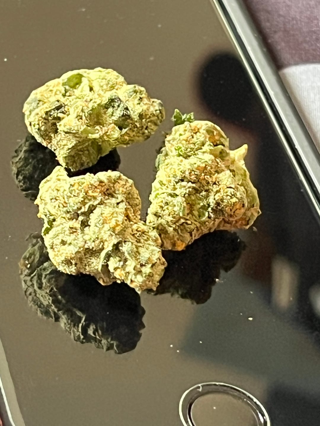 Customer photo review of Pineapple Express - Minis - 14 Grams - Sativa