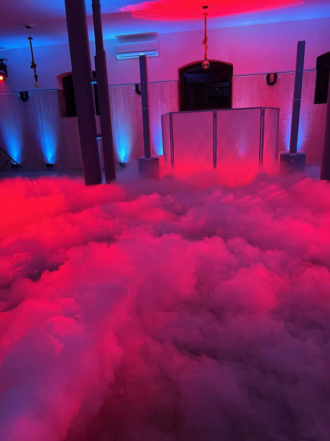 Customer photo review of MOKA SFX MK-F13 3500W Low Lying Dry Ice Fog Machine
