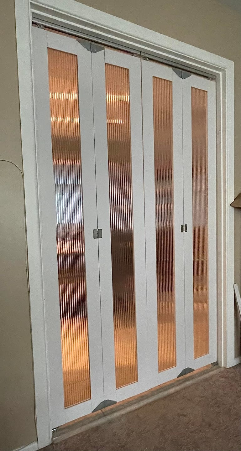 Customer photo review of TENONER White MDF 1-Lite Reeded Glass Bi-Fold Door for Closet, Wardrobe, Office - Privacy Protection with Hardware Kits