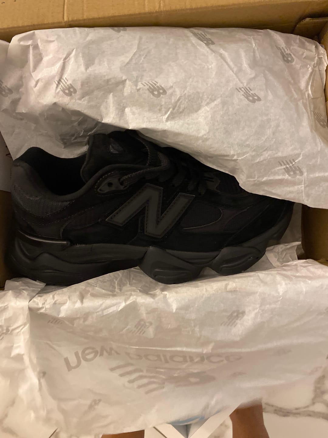 Customer photo review of 9060 New Balance FULL BLACK