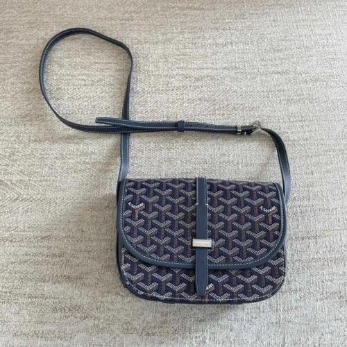 Customer photo review of Valmont Crossbody