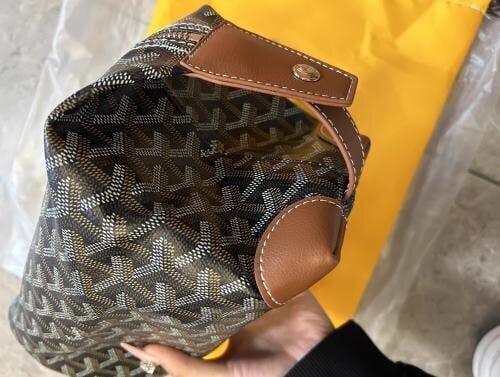 Customer photo review of Sorelle Luxe Zip