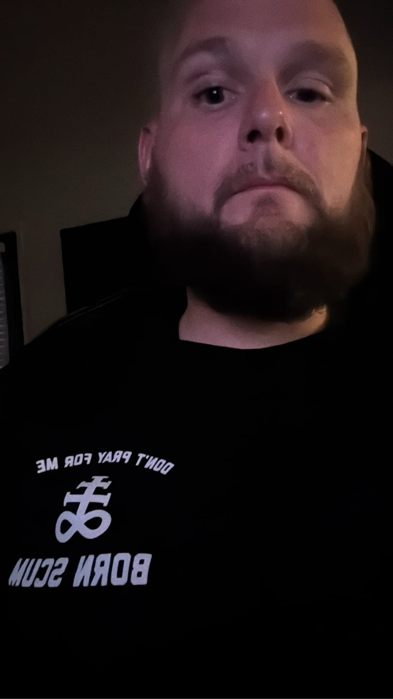 Customer photo review of KEEP HARDCORE NEGATIVE T-SHIRT