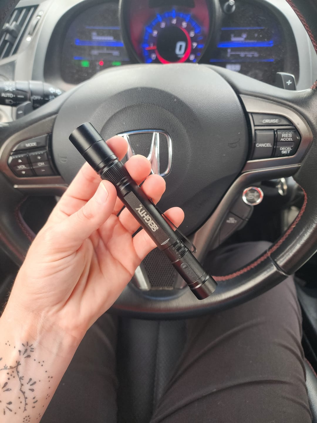 Customer photo review of 80Eighty® Pocket Flashlight