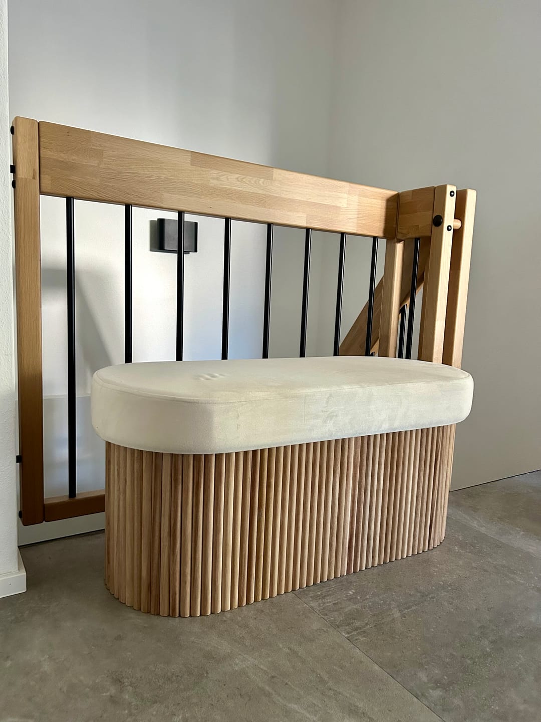Customer photo review of BAOTSU - Banc avec rangement en bois et velours beige