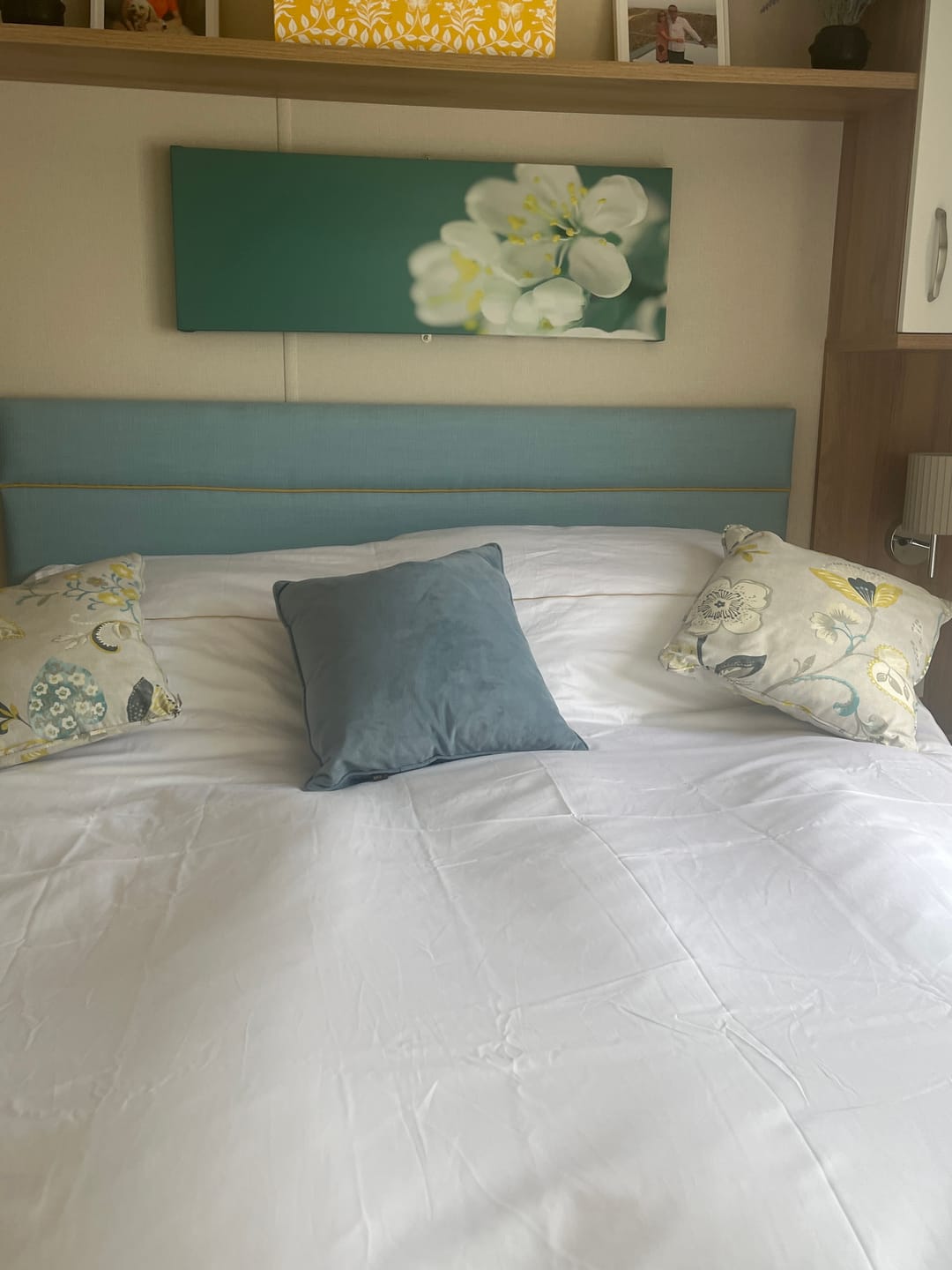 Customer photo review of The Oxford Collection Bed Set