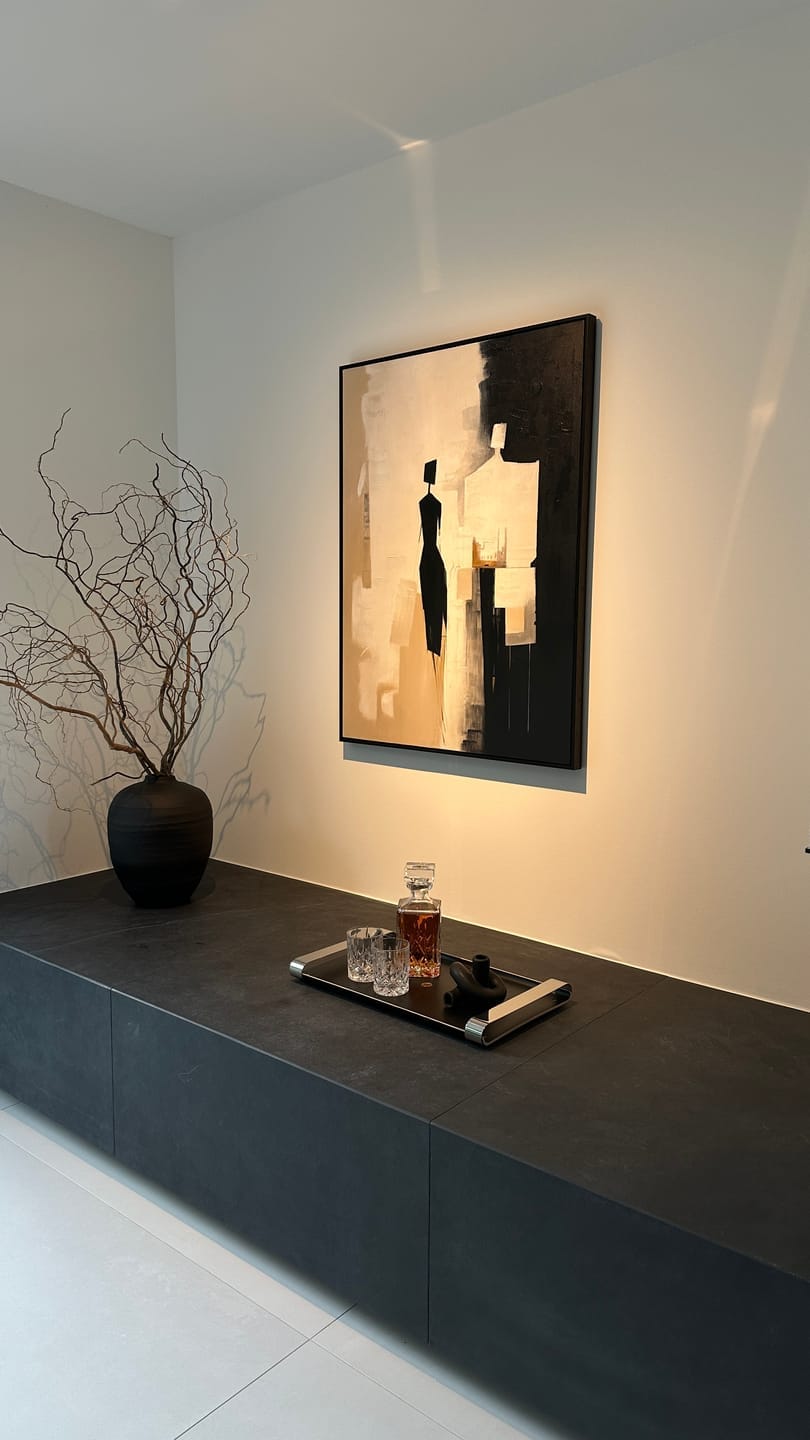 Customer photo review of Noir - Abstract Portrait Wall Art