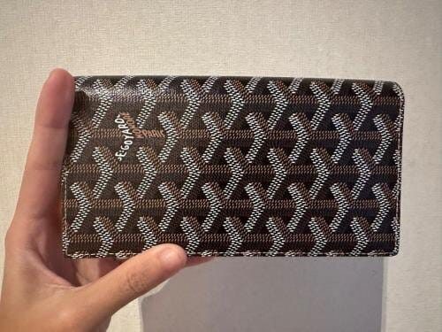 Customer photo review of Deluxe Leather Wallet