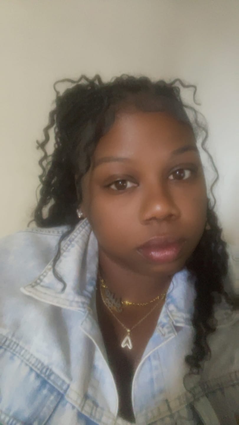 Customer photo review of Double Plated Hearts Name Necklace w/ Figaro Chain