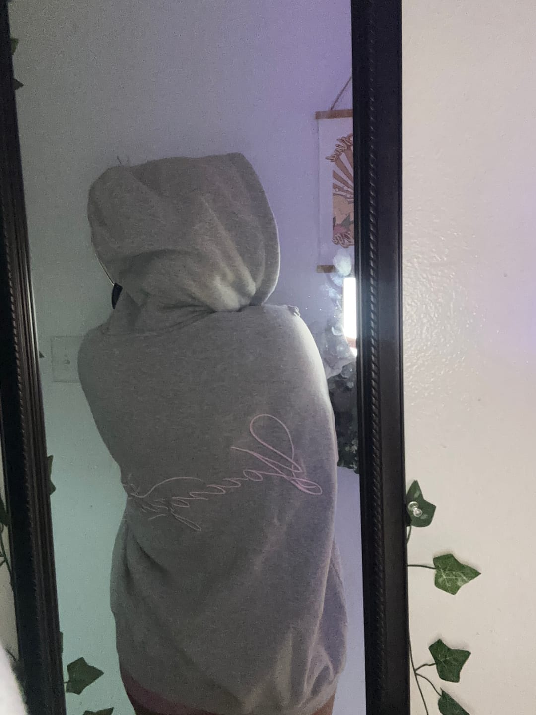 Customer photo review of W533 Flashback Zip Hoodie