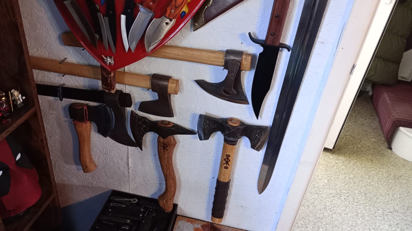 Customer photo review of Runefire Double Bit Axe
