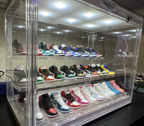 Customer photo review of AJ1 Collection | Mini Sneakers Keychain